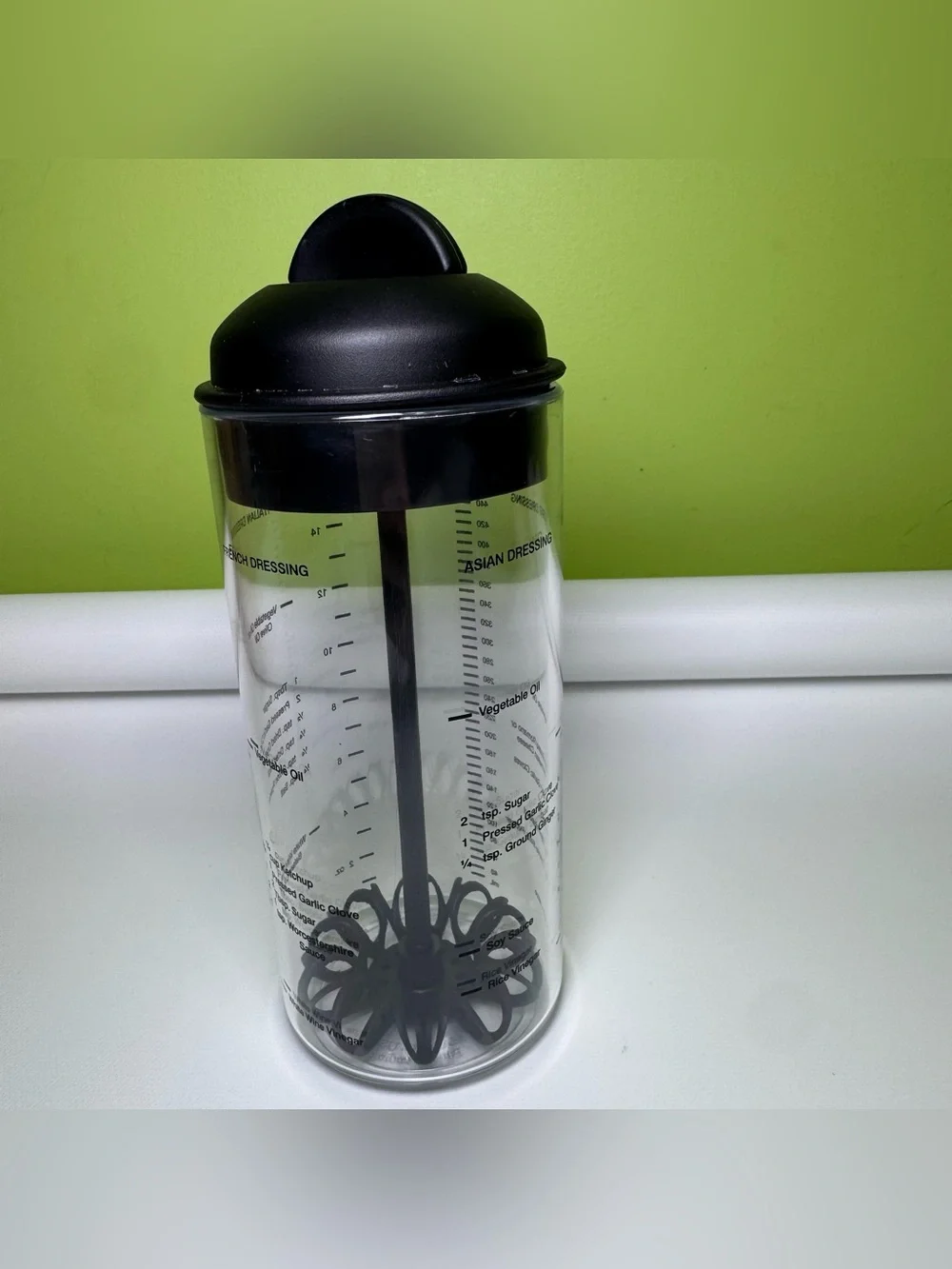 Pampered Chef Measure, Mix & Pour salad dressing mixer - Picture 3 of 6